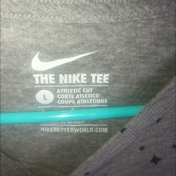 Nike Tee - Picture 2 of 2
